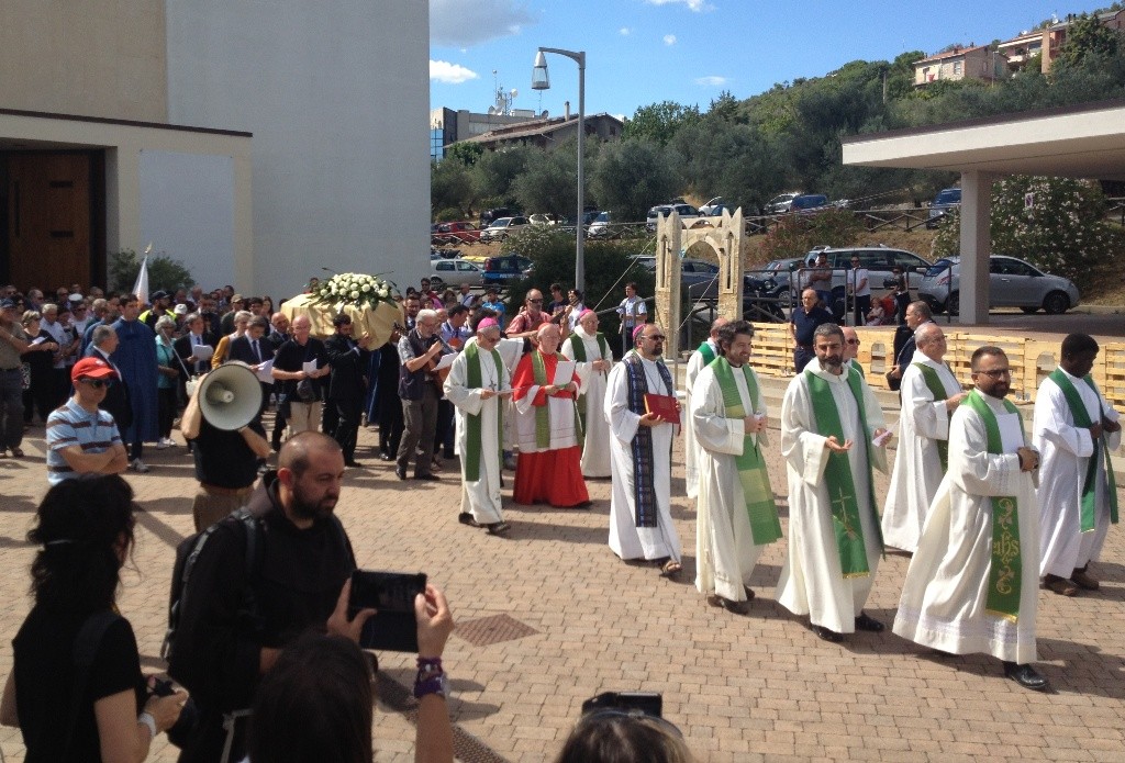 Inizio processione dal sagrato della chiesa di San Sisto